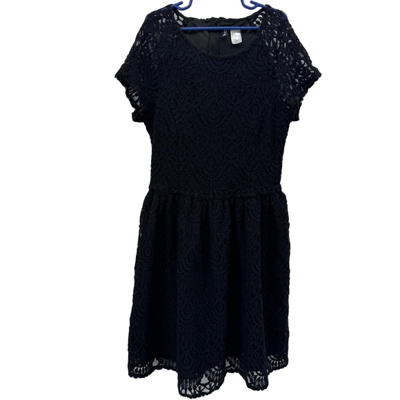 H&M Divided Dresses & Skirts - H&M Divided‎ Women's 8 Black Lace Fit & Flare Short Sleeve Dress Party Classic